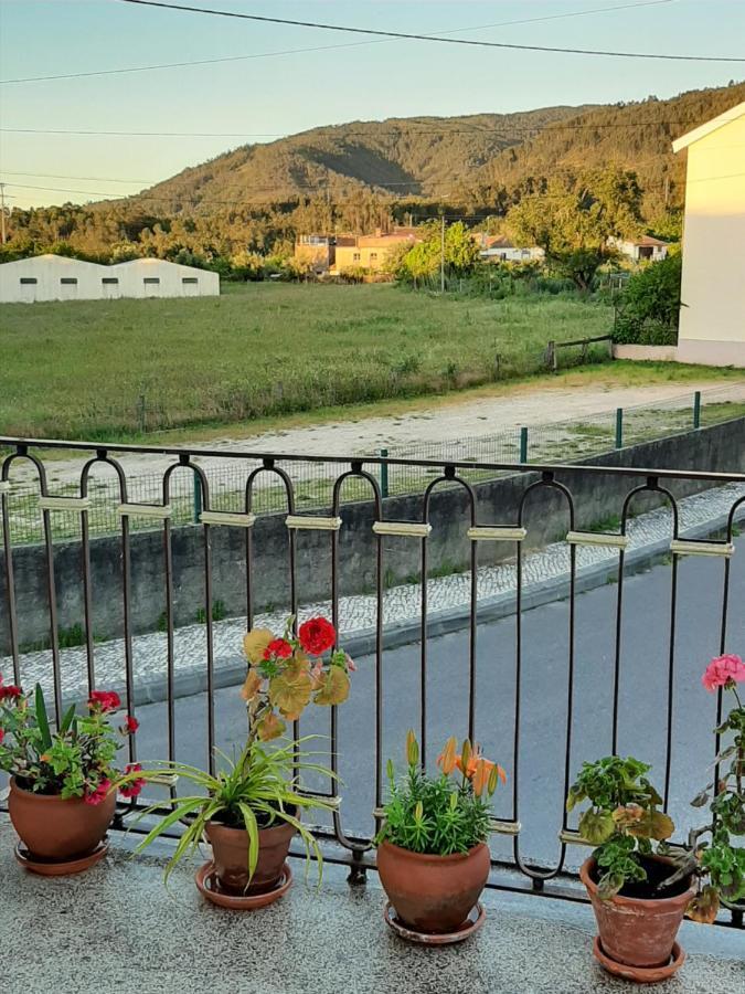 Casa Do Sr. Falcao Miranda do Corvo Esterno foto